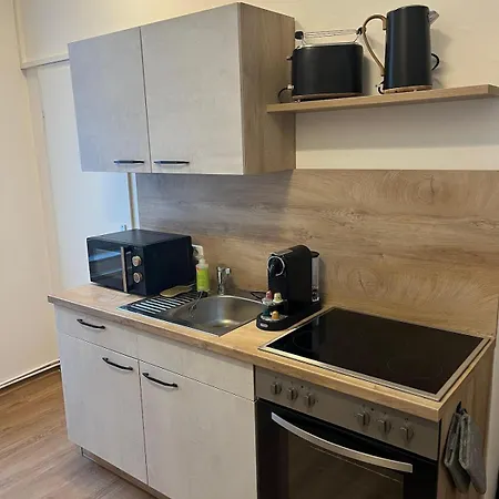 Five O - Businessapartment Precht - Queensize Bett Апартаменты