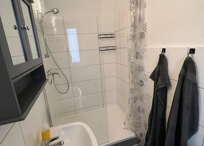 Five O - Businessapartment Precht - Queensize Bett شقة