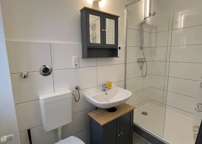 Five O - Businessapartment Precht - Queensize Bett